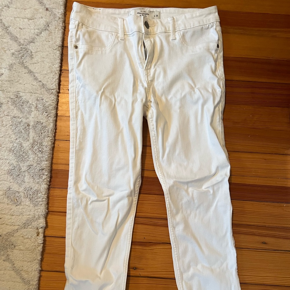 Abercrombie white skinny jeans